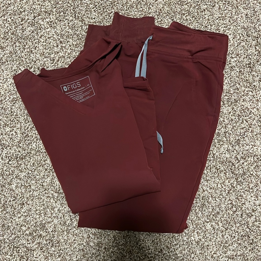 Figs Scrub Set-Burgundy EUC